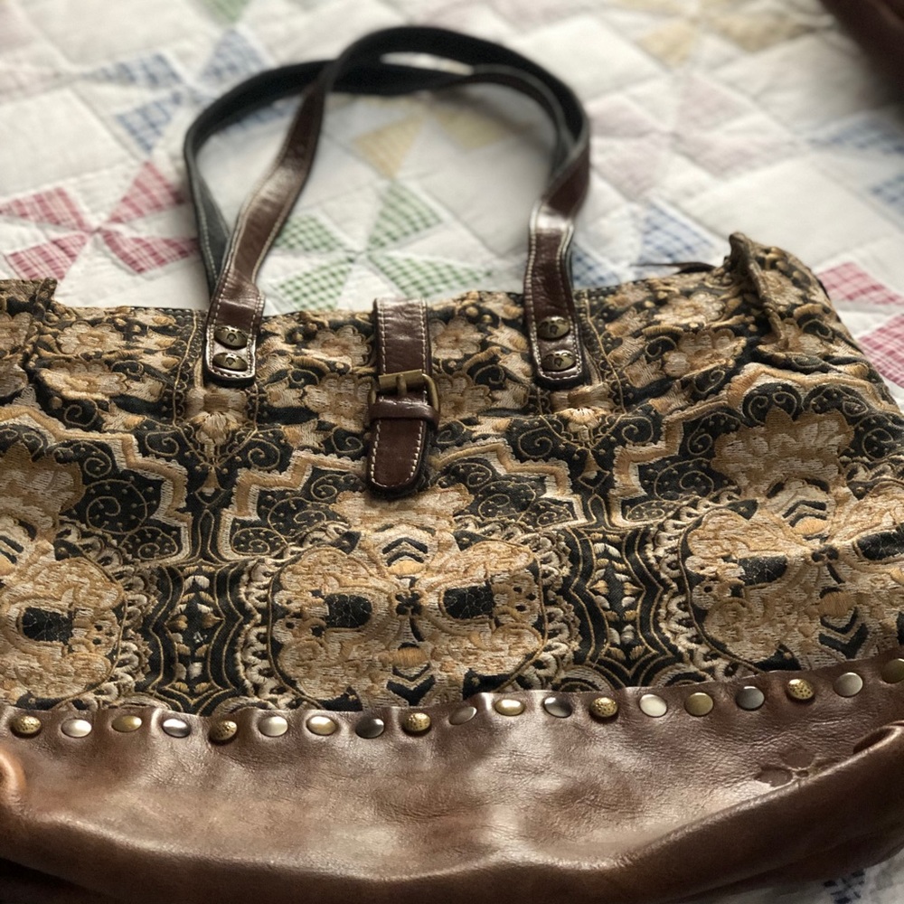 Patricia Nash Folklore travel bag and purse - Picture 2 of 7